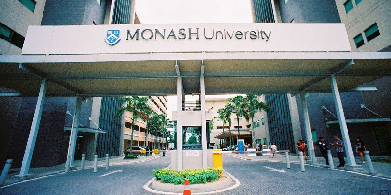 đại học monash